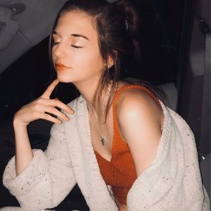 Meet your Posher, Haley